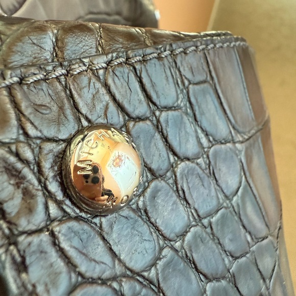 Michael Kors Vintage Croc Embossed Hilton Tote - Picture 4 of 16